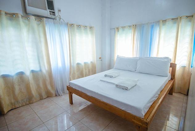 Botolan Rama International Beach Resort מראה חיצוני תמונה